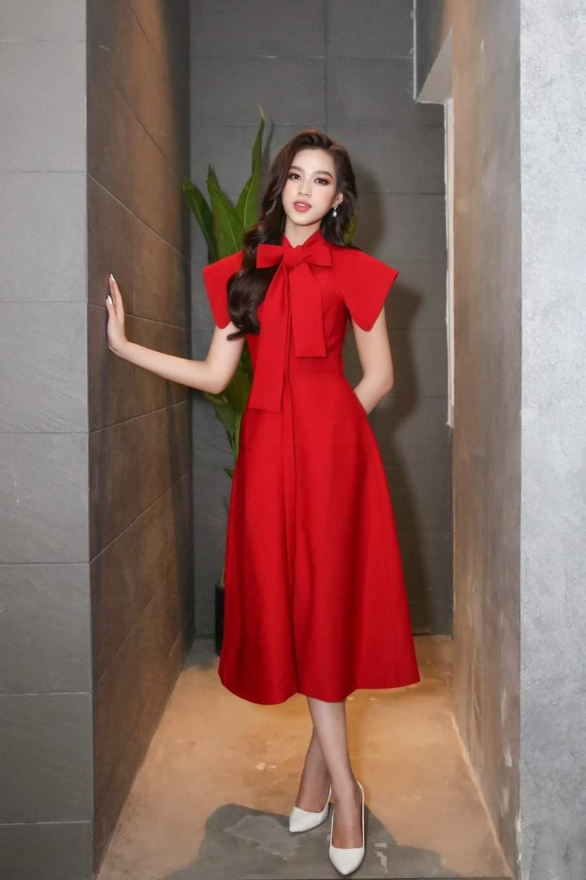 RẺ VÔ ĐỊCH] Váy Kaki Be Vintage Hở Vai Phối Trắng - Đầm Xòe Phong Cách Tiểu  Thư Hàn Quốc MÀu Be Trắng Tay Lỡ | Shopee Việt Nam