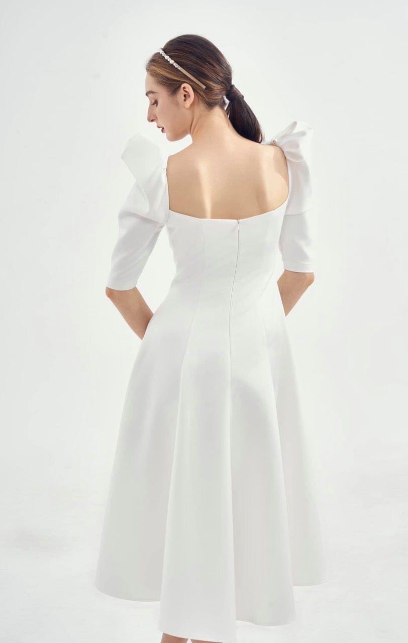 Đầm xoè kiểu cúp ngực cổ vuông tay phồng