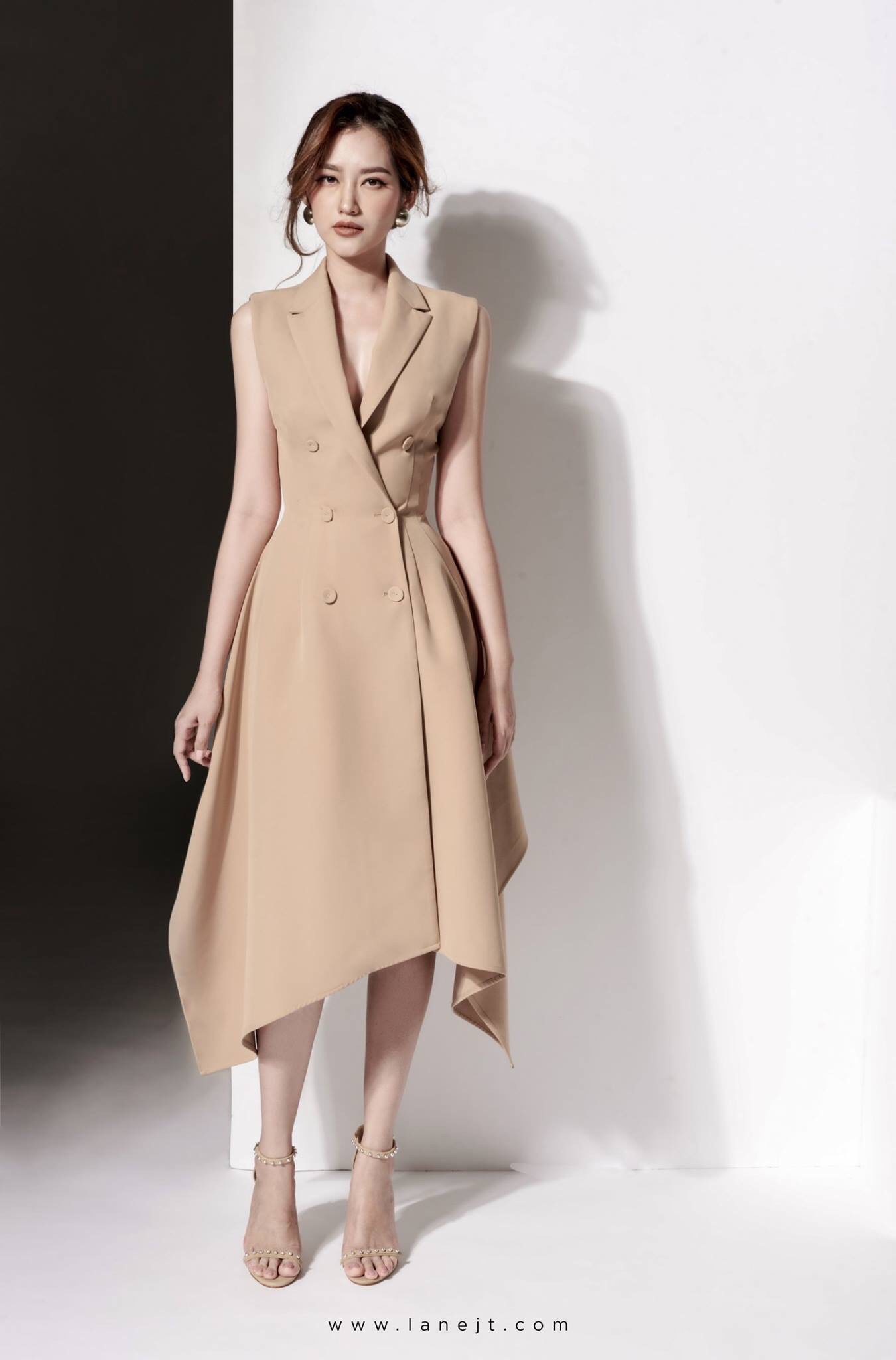 Đầm xoè vest kiểu đuôi cá sang trọng (Nude)