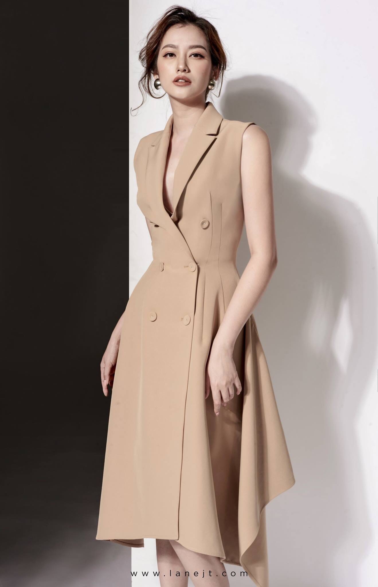 Đầm xoè vest kiểu đuôi cá sang trọng (Nude)