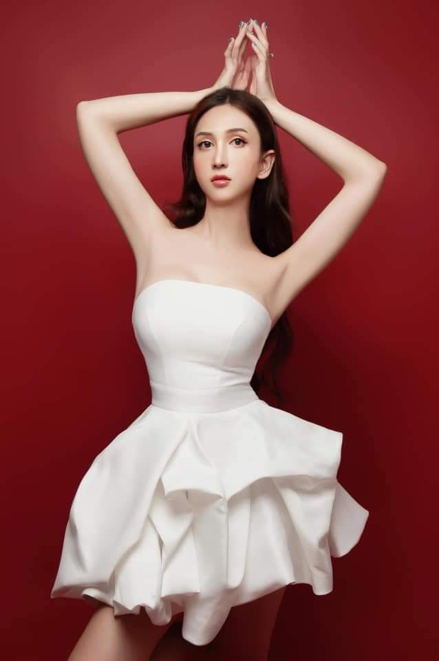 Váy 2 dây xích nhũ nữ cúp ngực dáng ngắn ôm body kiểu sexy đi tiệc cưới  ulzzang Hàn Quốc - Đầm, váy nữ | ThờiTrangNữ.vn