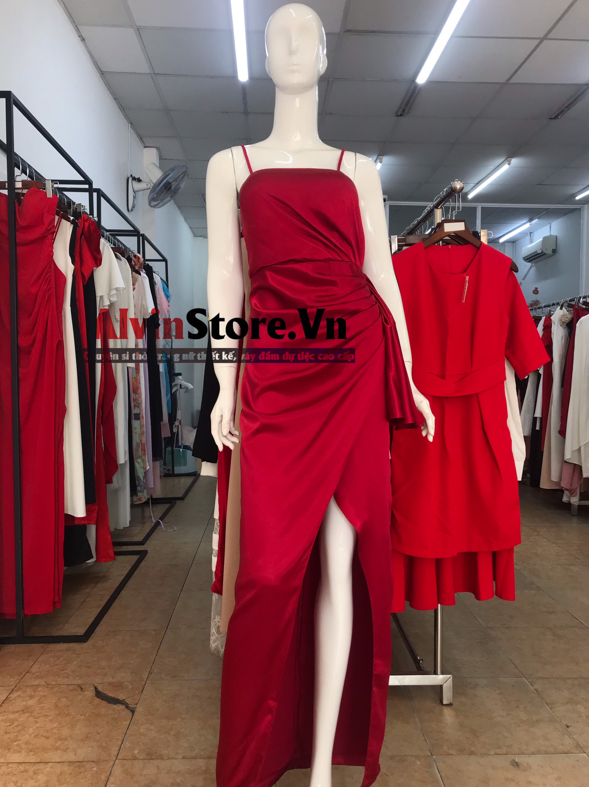 Đầm dạ hội kiểu 2 dây cúp ngực xẻ tà nơ eo sang trọng (Đen)