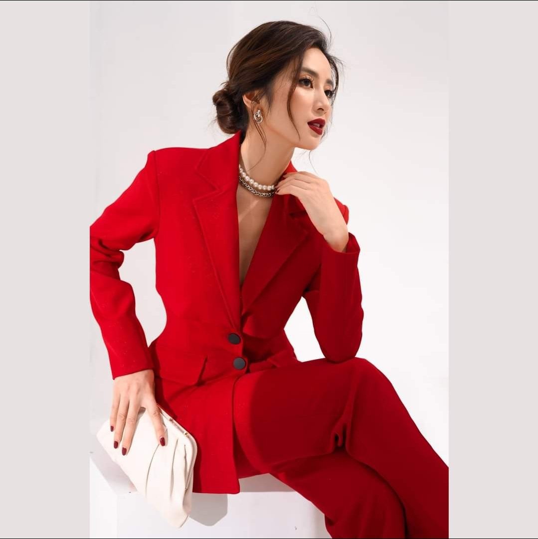 Set bộ vest nữ kiểu áo vest cách điệu phối quần ống suông sang trọng Alvin Store 0997 (Đen)