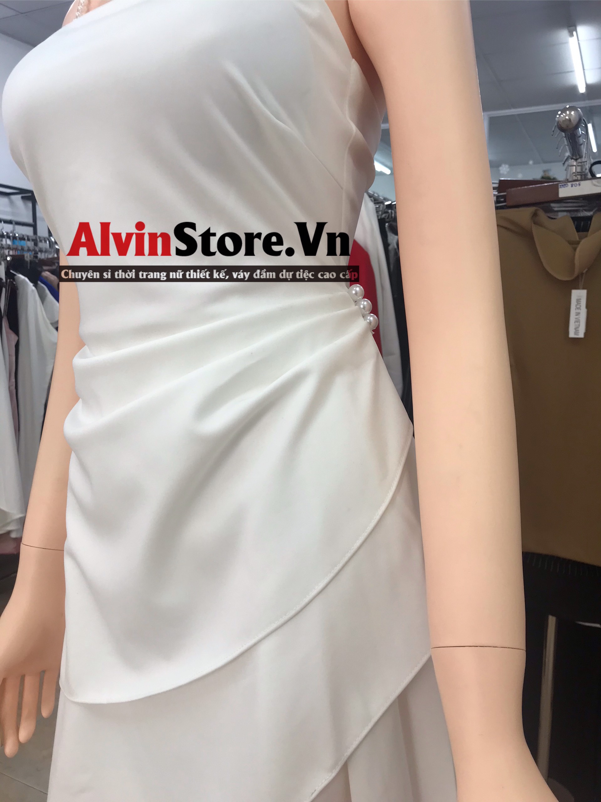 Đầm xòe kiểu hai dây cúp ngực xéo lai (Trắng)