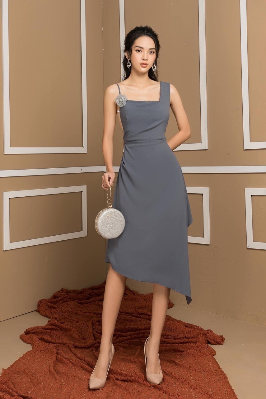 Đầm xòe kiểu 1 dây kèm hoa sang trọng (Trắng)