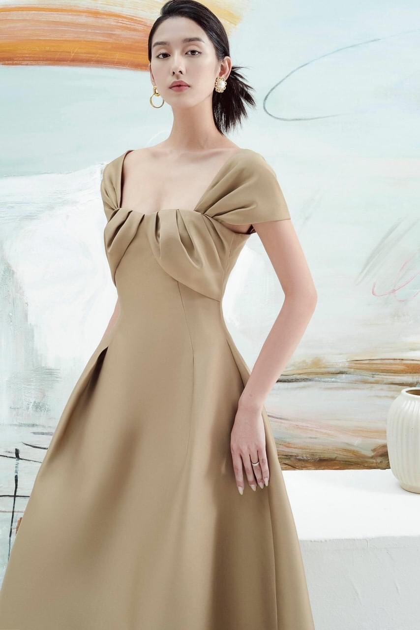 Đầm xoè dài kiểu cúp ngực phối tay con (Nâu)