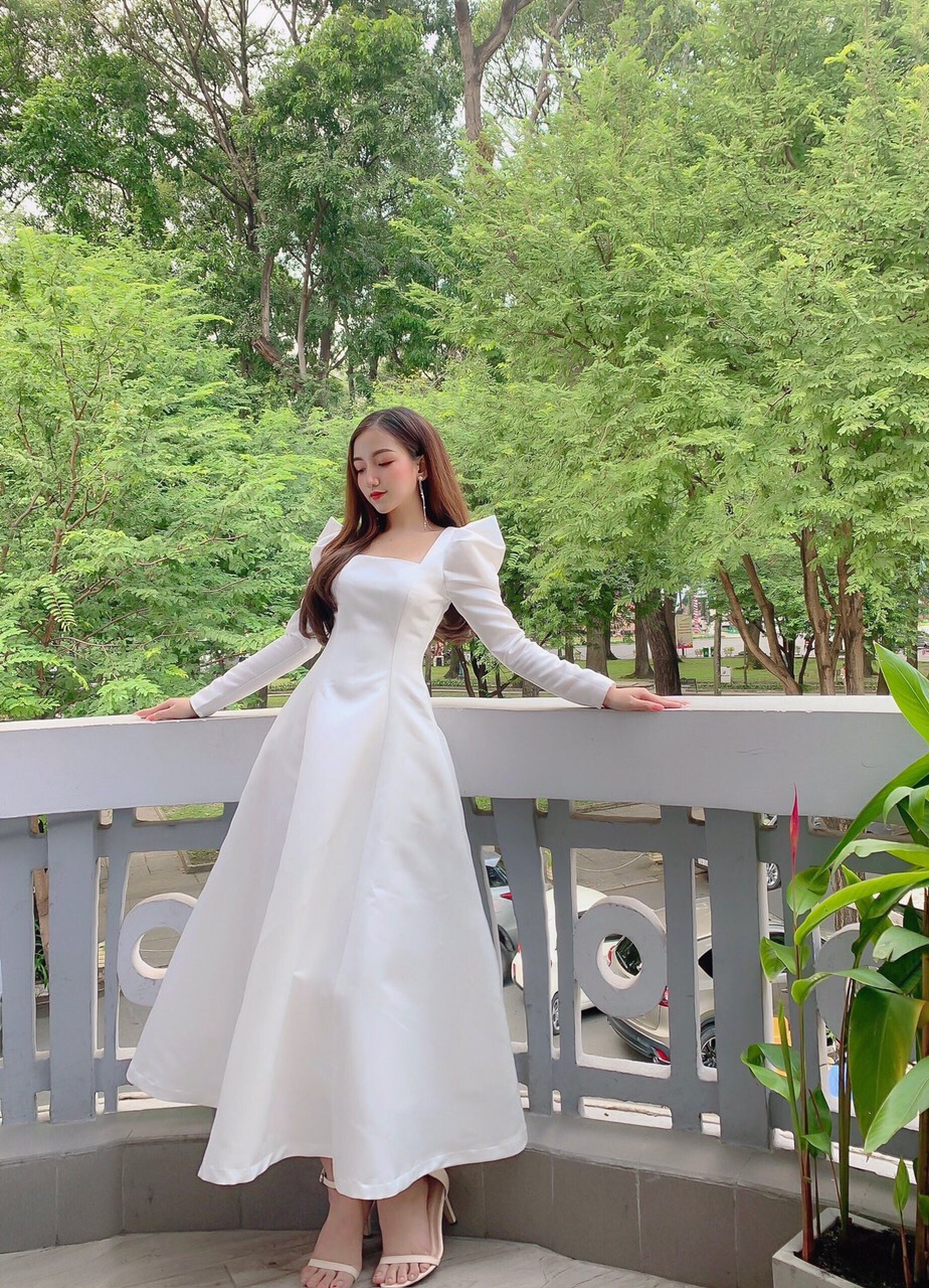 6 mẫu Váy cưới cổ vuông sang trọng mới nhất năm 2022 - Nicole Bridal