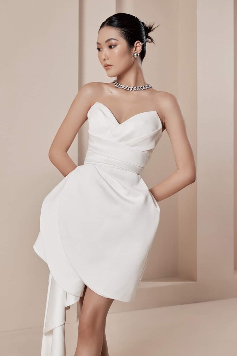 Đầm ôm body cúp xẻ ngực phối bèo dài eo dự tiệc ( Đỏ tươi)