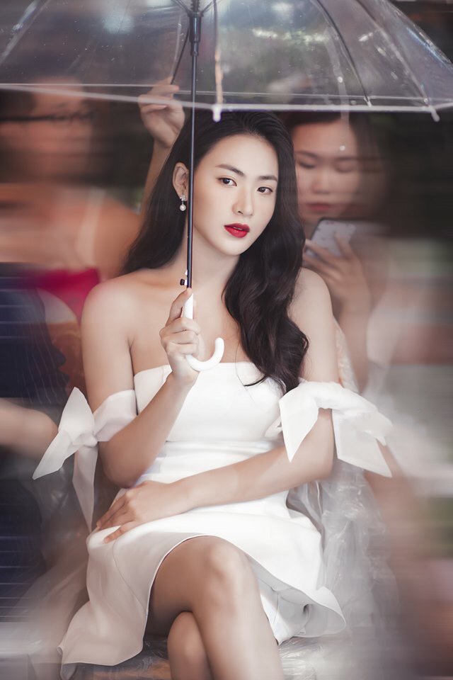 Đầm xòe kiểu cúp ngực tay nơ (Trắng)