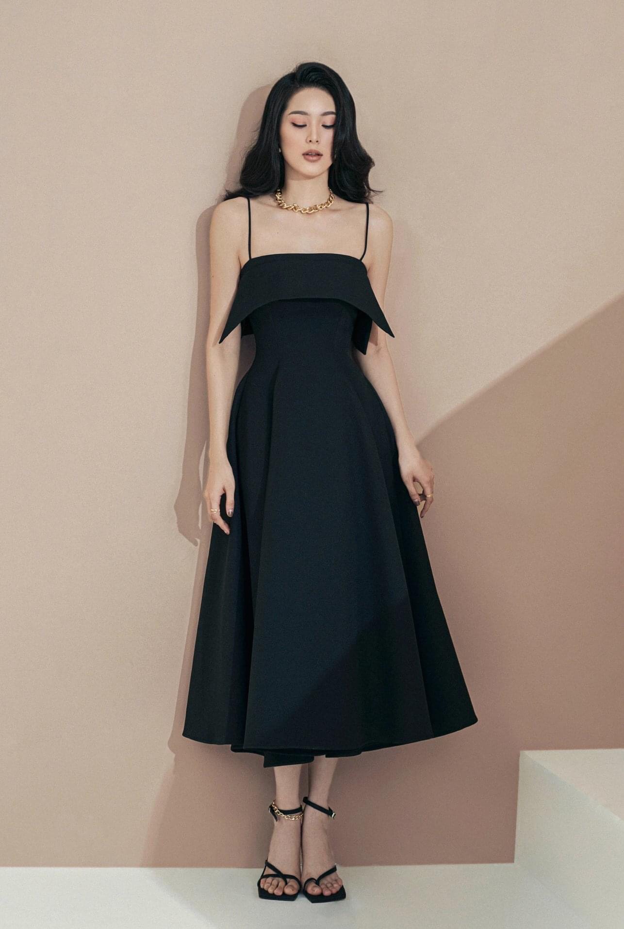 Đầm xoè kiểu hai dây cúp ngực phối bèo