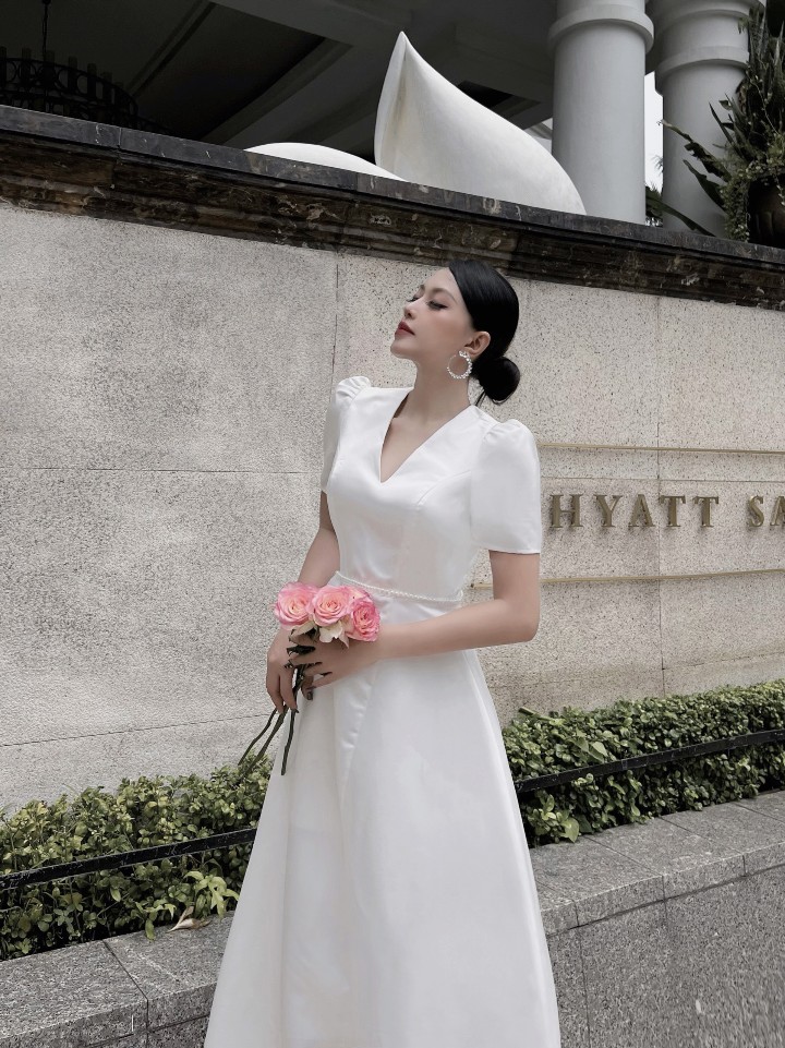 Đầm dạ hội kiểu xoè tay con cổ V eo đính ngọc Alvin Store 0901