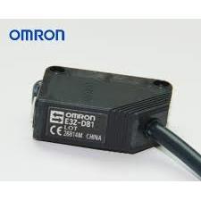 Cảm biến quang E3Z-D81