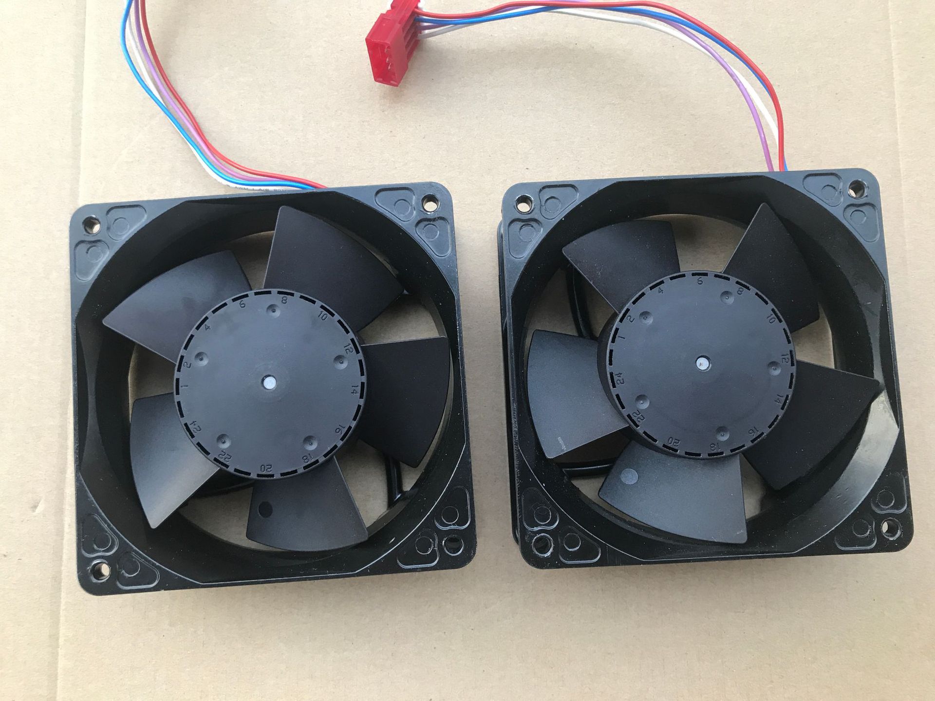 DC Axial fan C2.115.1421