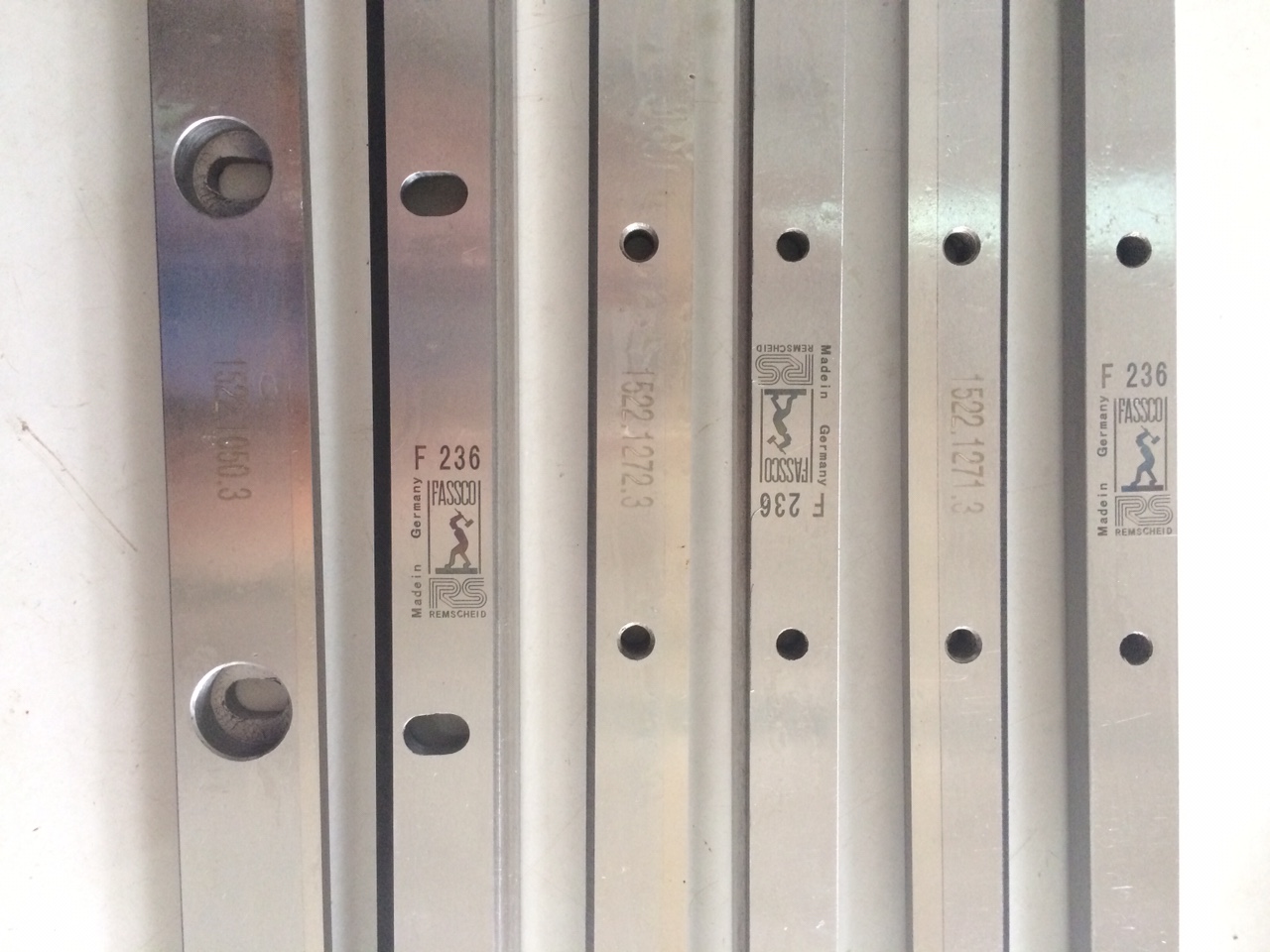 Dao cắt giấy 1522.1049.2