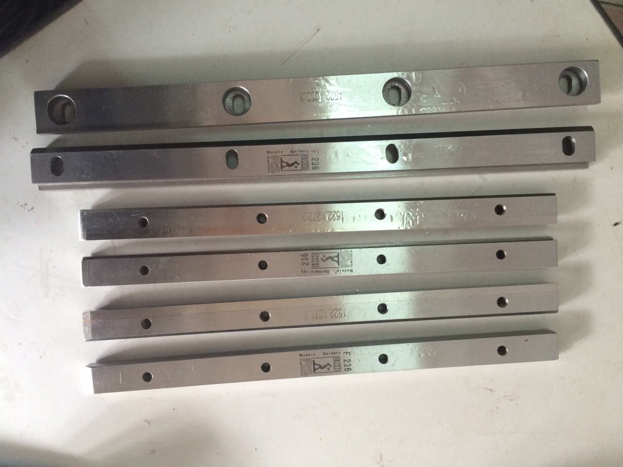 Dao cắt giấy 1522.1049.2