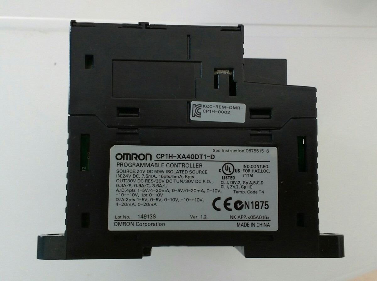 Bộ lập trình CP1H-XA40DT1-D