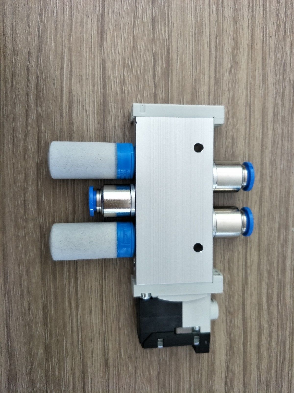 Solenoid valve VUVG-L14-M52-MT-G18-1P3