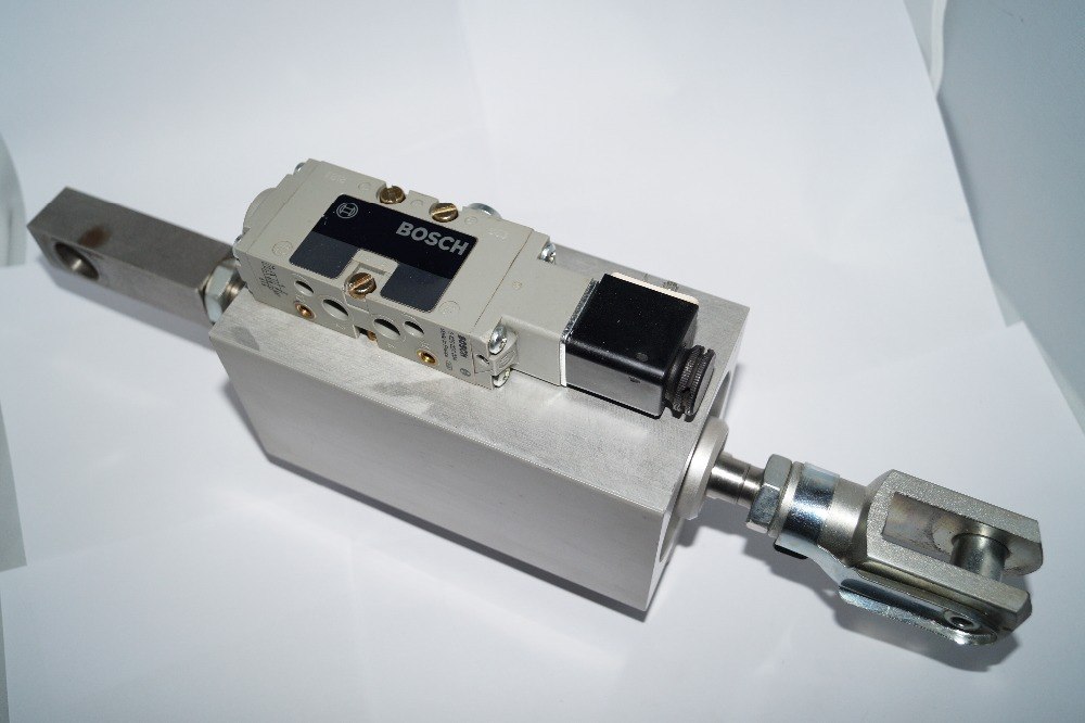 Xy lanh ép in M2.184.1011