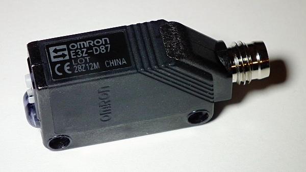 Cảm biến quang Omron E3Z-D87