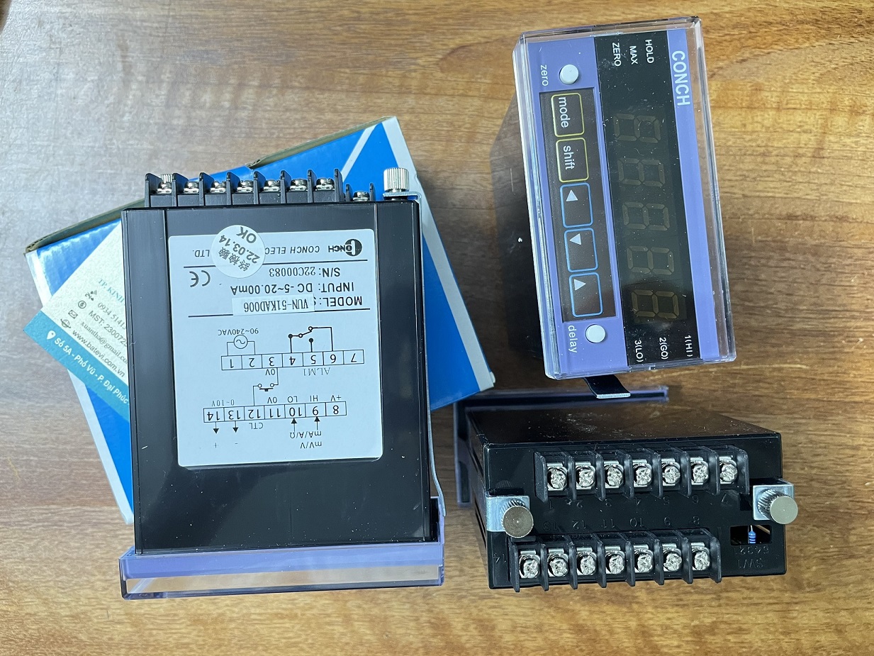 Đồng hồ Volt VUN-51KAD006