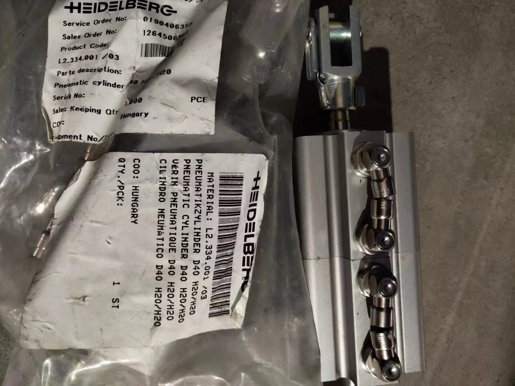 Pneumatic cylinder L2.334.001