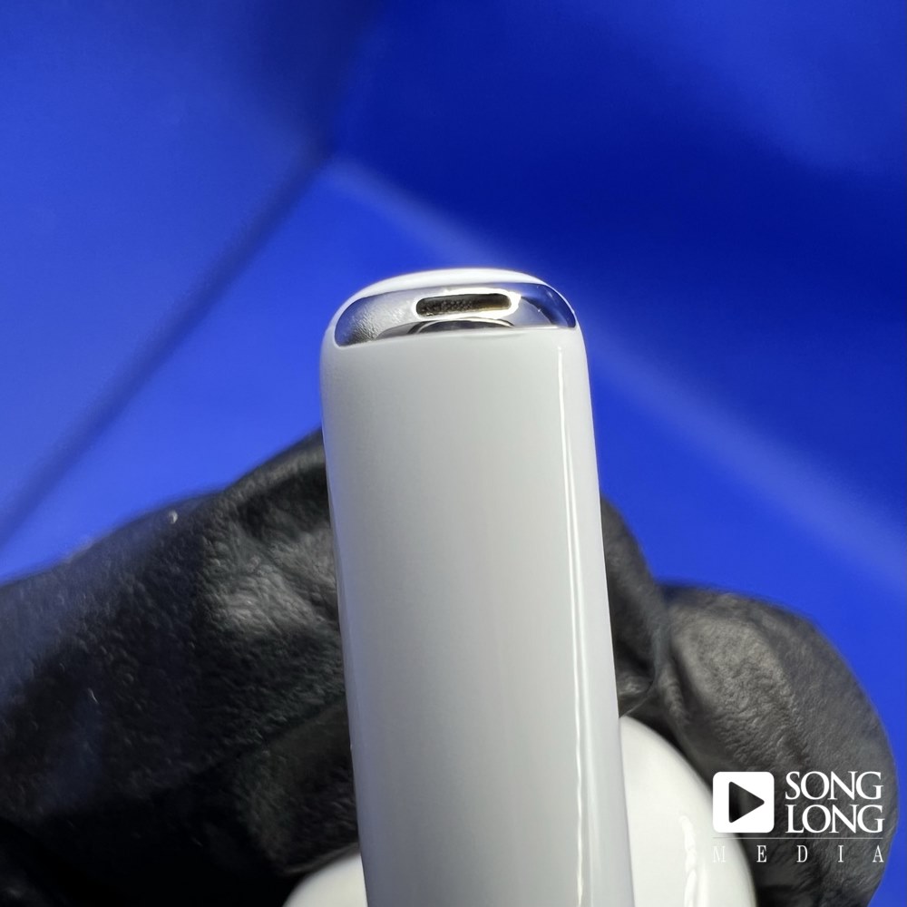 APPLE AIRPODS 3 (LIKE NEW)