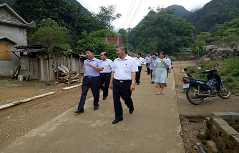 ĐOÀN KHẢO SÁT CỦA ỦY BAN KHOA HỌC VÀ MÔI TRƯỜNG LÀM VIỆC TẠI VQG XUÂN SƠN