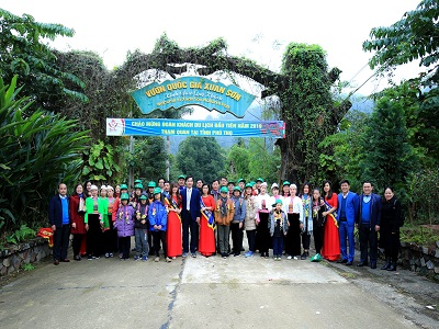 Đoàn khách du lịch đầu tiên 'xông đất' Vườn quốc gia Xuân Sơn năm 2019