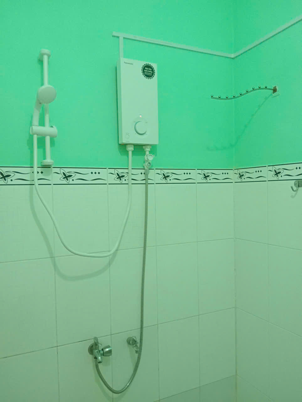 Đánh giá Máy nước nóng trực tiếp Panasonic 4500W DH-4VS1VW
