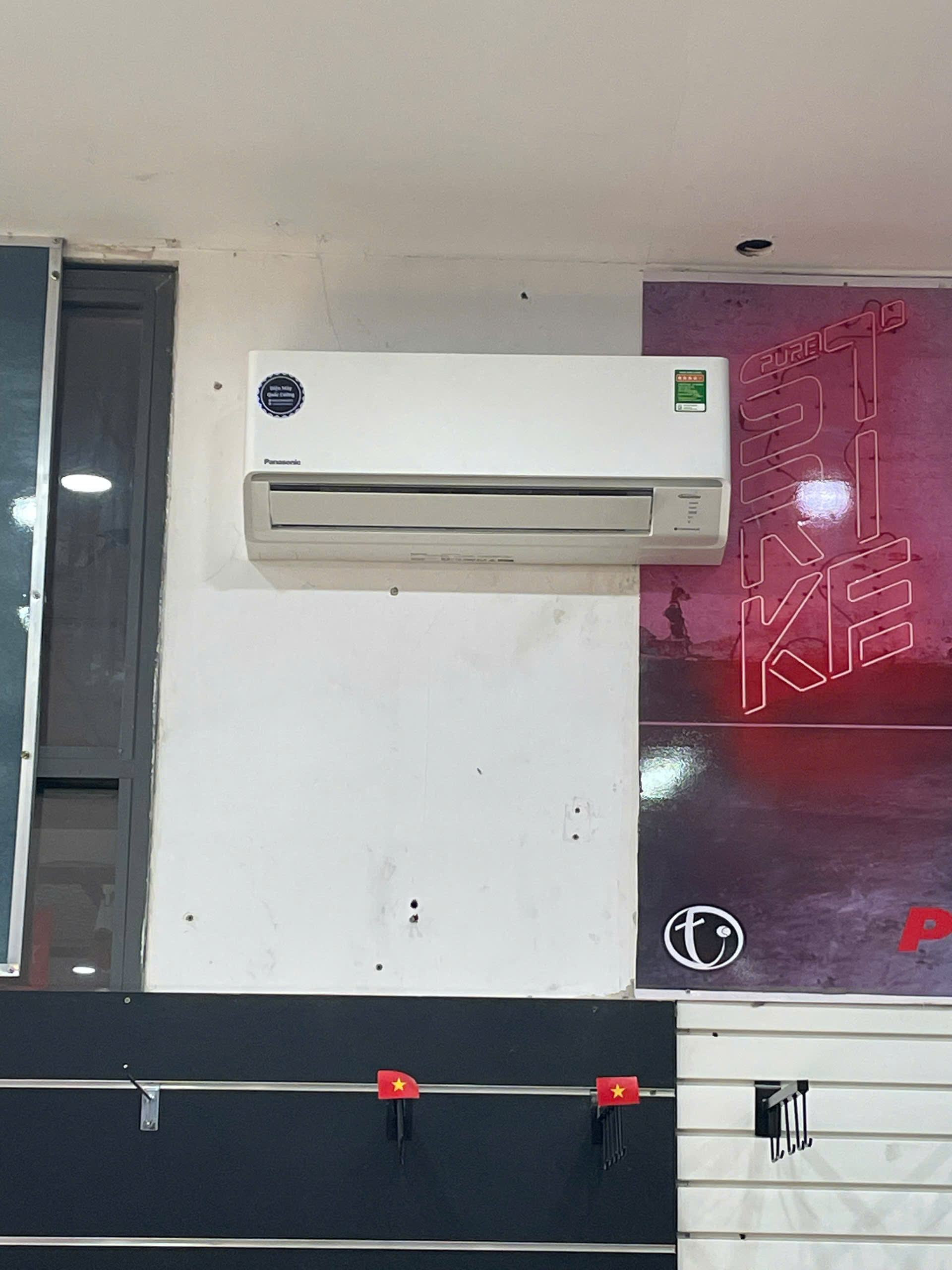 Máy lạnh Panasonic Inverter 2 HP CU/CS-RU18AKH-8