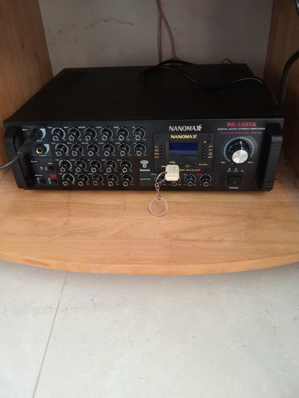 Ampli Karaoke Nanomax PA-1207A
