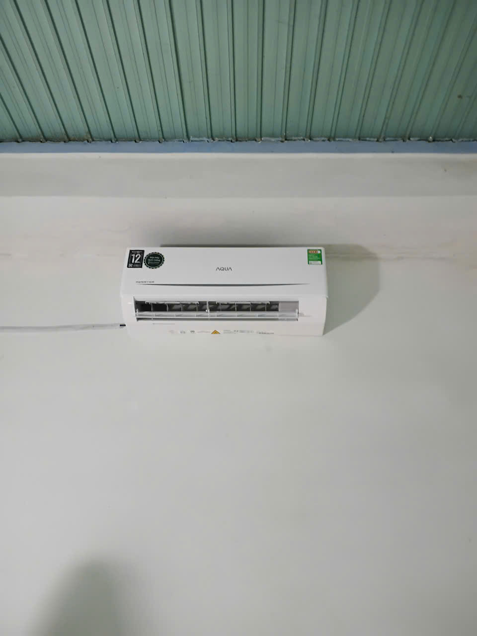 Máy Lạnh Aqua Inverter 1 Hp AQA-RV10ME