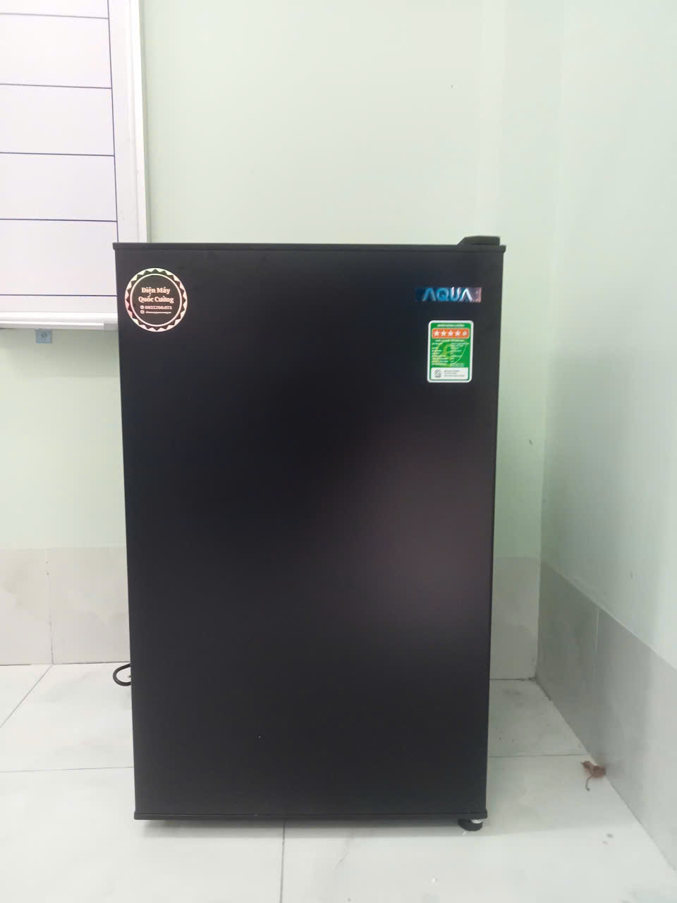 Tủ lạnh Aqua 90 lít AQR-D100FA(BS)