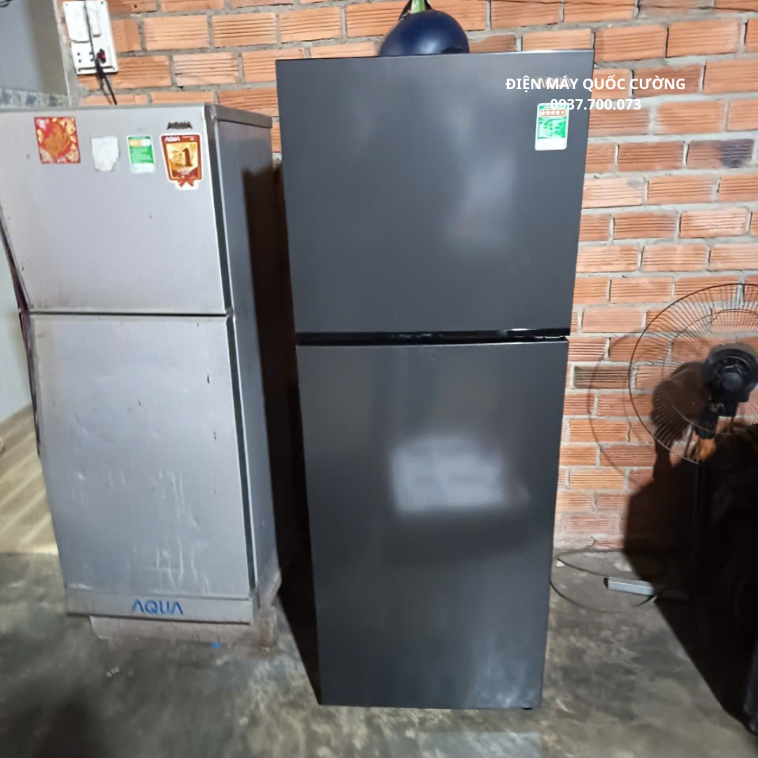 Tủ lạnh Aqua Inverter 212 lít AQR-T239FA(HB)