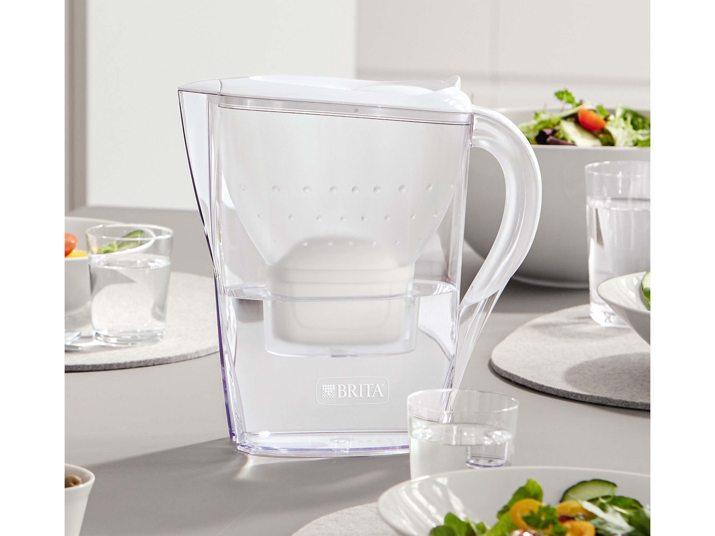 Bình lọc nước Brita Marella Cool 2.4L (có sẵn 1 lõi lọc Maxtra Pro 150L) - ảnh minh họa