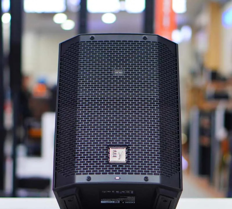 Loa karaoke Electro voice Everse 8 Pin 12 giờ công suất 400W - thiết kế