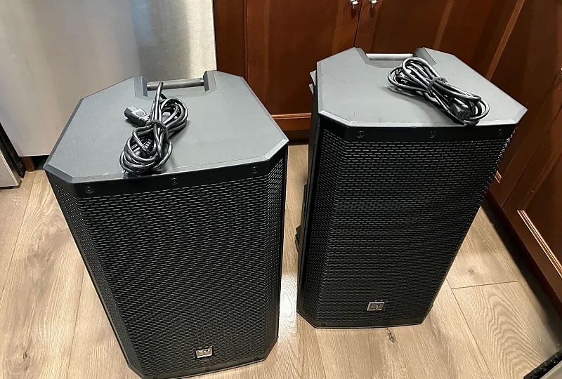 Loa Electro voice ZLX12BT bass 30cm công suất 250W - thiết kế