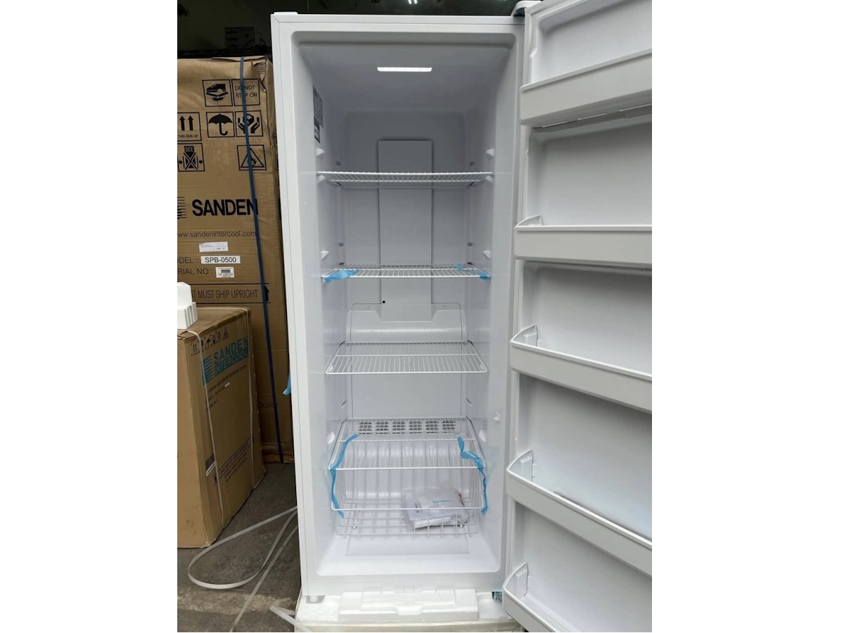 Tủ đông Sanden SFN-0500 tiện ích