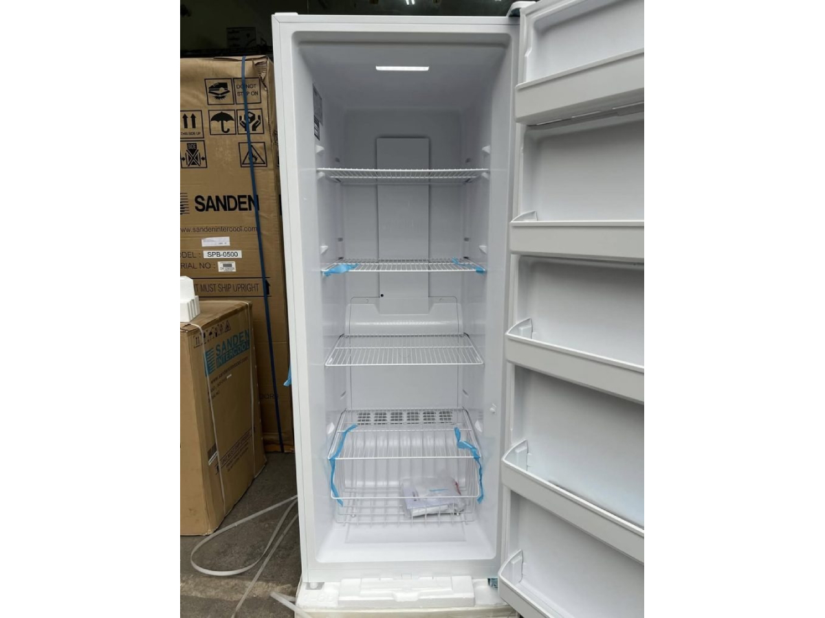 Tủ đông Sanden SFN-0700 làm lạnh