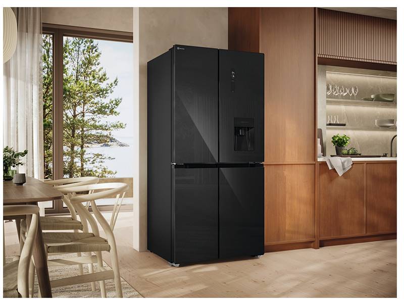 Tủ lạnh Electrolux 4 cánh Serie 800 495 lít EQE4955A-B - Thiết kế Multi Door sang trọng và tinh tế