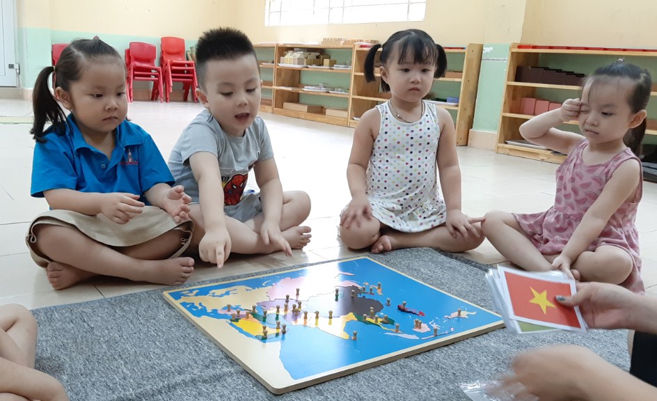 Trường tiểu học Montessori hay trường tiểu học truyền thống  Maya School   Trường Phổ Thông Liên Cấp Song Ngữ