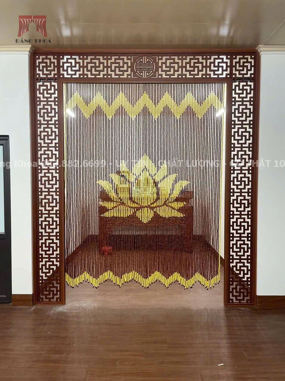 Rèm hoa sen vàng