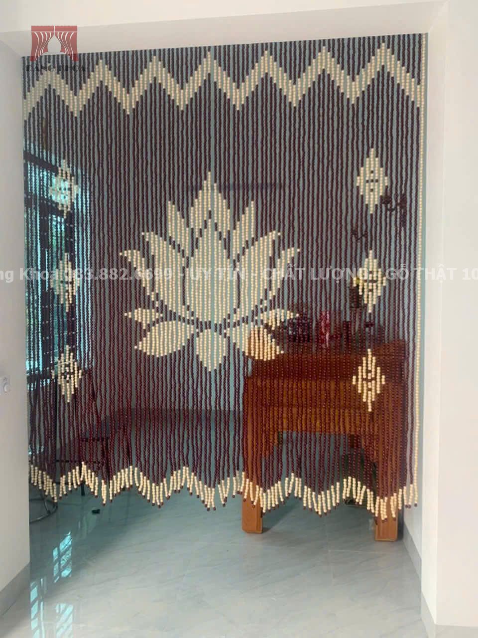 Rèm ngăn bàn thờ hạt gỗ Hoa Sen