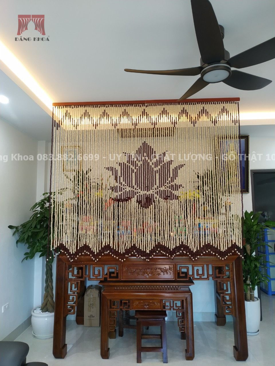 Rèm ngăn bàn thờ chung cư