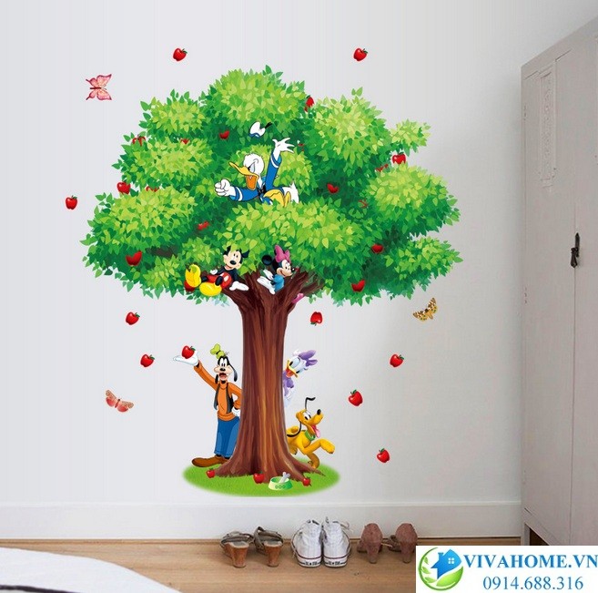 decal-dan-tuong-mickey-va-donan