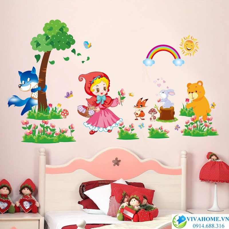 Decal dán tường Cô bé quàng khăn đỏ