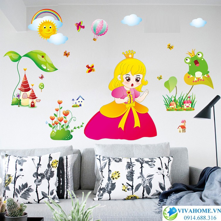 Decal dán tường Hoàng tử ếch và công chúa