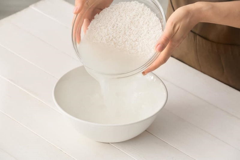 Tác dụng của nước vo gạo với mái tóc