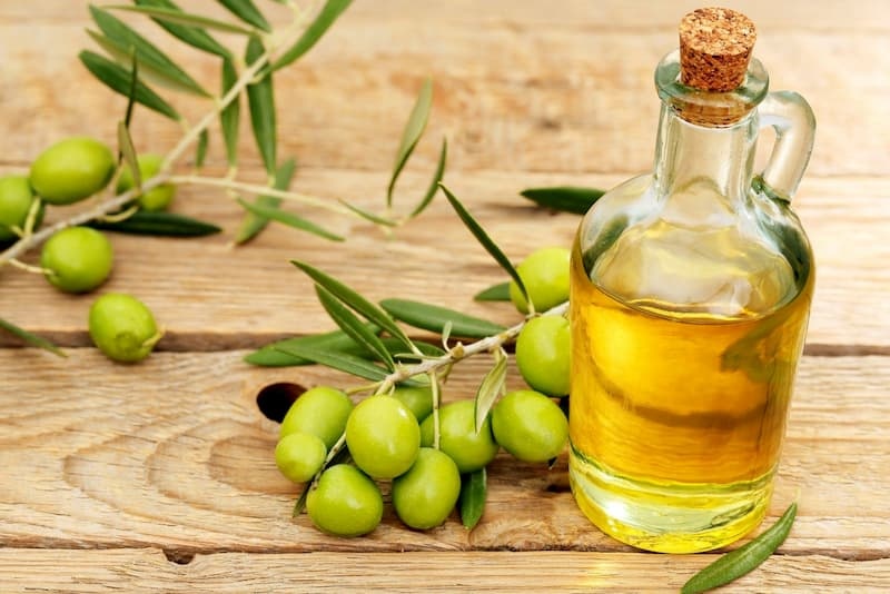 Trị gàu hiệu quả bằng dầu oliu