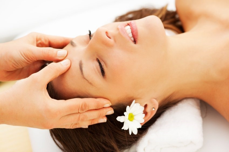 Massage da đầu hằng ngày